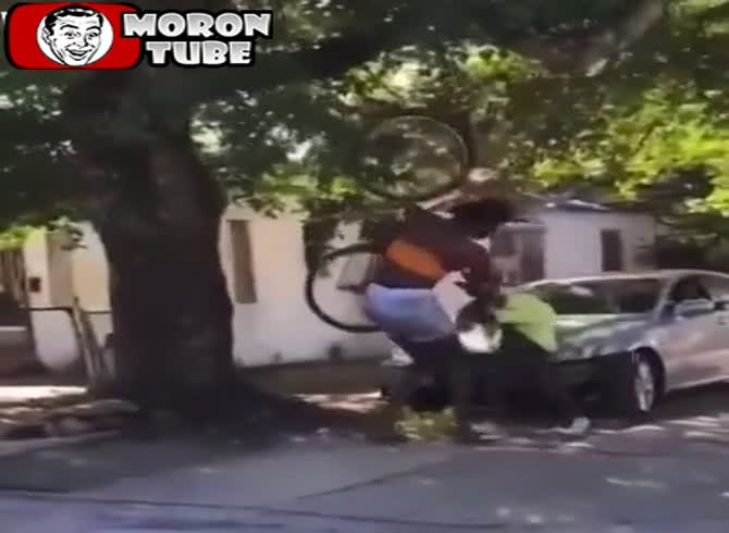 Video :A huge transsexual riding a bicycle strikes him